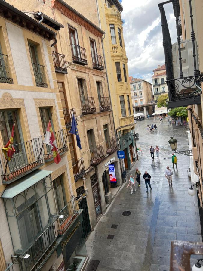 Apartamento En Plaza Mayor De Segovia Exterior foto